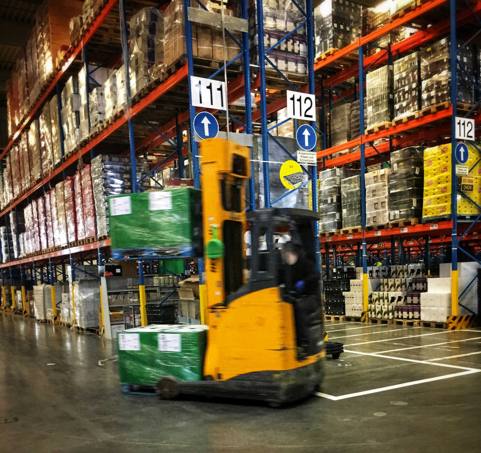 Logistik, Teil 1 - Basisqualifikation mit Staplerausbildung und Option auf Sprachausbildung